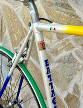 Load image into Gallery viewer, 55cm Battaglin Vintage Road Race Bike