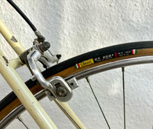Load image into Gallery viewer, Virginia Vintage Road Race Bike