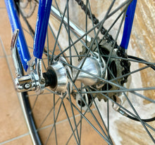 Load image into Gallery viewer, 55cm Battaglin Vintage Road Race Bike