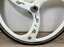 Load image into Gallery viewer, FIR Tre Razze Carbon Trispoke Rear Wheel 26#