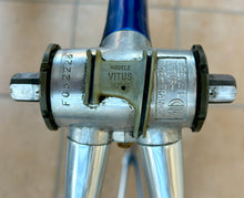 Load image into Gallery viewer, 57cm Vitus 979 Dural Frameset - Mavic bb, Stronglight hs