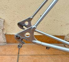 Load image into Gallery viewer, 57cm Alan Super Record Frameset 1980s