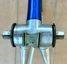 Load image into Gallery viewer, 57cm Vitus 979 Dural Frameset - Mavic bb, Stronglight hs