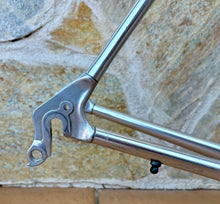 Load image into Gallery viewer, 57cm Vitus 979 Dural Frameset - Mavic bb, Stronglight hs