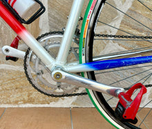 Load image into Gallery viewer, 55cm Battaglin Vintage Road Race Bike