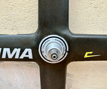 Load image into Gallery viewer, Corima HR 4 Spoke Carbon 650c Rear Wheel