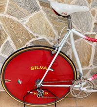 Load image into Gallery viewer, 55cm Cinelli Caramanti by Vetta Lo Pro Pursuit Bike