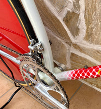 Load image into Gallery viewer, 55cm Cinelli Caramanti by Vetta Lo Pro Pursuit Bike