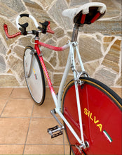 Load image into Gallery viewer, 55cm Cinelli Caramanti by Vetta Lo Pro Pursuit Bike