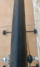 Load image into Gallery viewer, Campagnolo Neutron Asymmetrical Wheelset For Clincher 700c