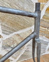 Load image into Gallery viewer, NOS 60,5cm Cicli Boschetti Vintage Steel Road Bike Frame - 1970s