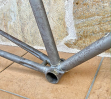 Load image into Gallery viewer, NOS 60,5cm Cicli Boschetti Vintage Steel Road Bike Frame - 1970s