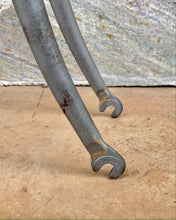 Load image into Gallery viewer, NOS 60,5cm Cicli Boschetti Vintage Steel Road Bike Frame - 1970s