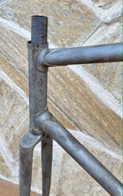 Load image into Gallery viewer, NOS 60,5cm Cicli Boschetti Vintage Steel Road Bike Frame - 1970s
