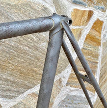 Load image into Gallery viewer, NOS 60,5cm Cicli Boschetti Vintage Steel Road Bike Frame - 1970s