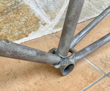 Load image into Gallery viewer, NOS 60,5cm Cicli Boschetti Vintage Steel Road Bike Frame - 1970s