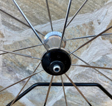 Load image into Gallery viewer, 700c Mavic Comete Disc & Cosmic Carbone Wheelset