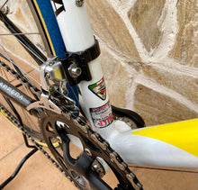 Load image into Gallery viewer, 52,5cm Carrera Podium Road Racing Bike