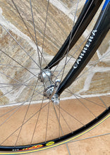 Load image into Gallery viewer, 52,5cm Carrera Podium Road Racing Bike