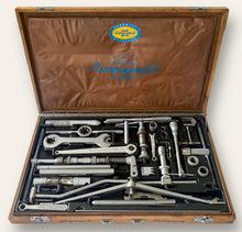 Load image into Gallery viewer, Campagnolo Mechanics Wooden Master Tool Box #3380