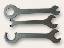 Load image into Gallery viewer, Campagnolo Mechanics Wooden Master Tool Box #3380