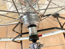 Load image into Gallery viewer, NOS Campagnolo Super Record Barcelona 92 Wheelset