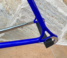 Load image into Gallery viewer, 58cm Paletti Reparto Corse NOS frameset Columbus Gara