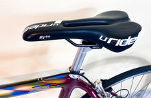 Load image into Gallery viewer, Andrea Pesenti bike on Trek 5500 Oclv