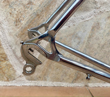 Load image into Gallery viewer, 56 cm Cicli Boschetti SLX Vintage Road Bike Frame NOS