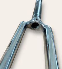 Load image into Gallery viewer, Reynolds 531 Chrome Fork 28"