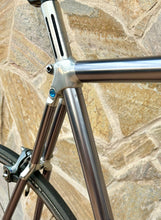 Load image into Gallery viewer, 57cm Sakae Ringyo Litage Road Racing Bike
