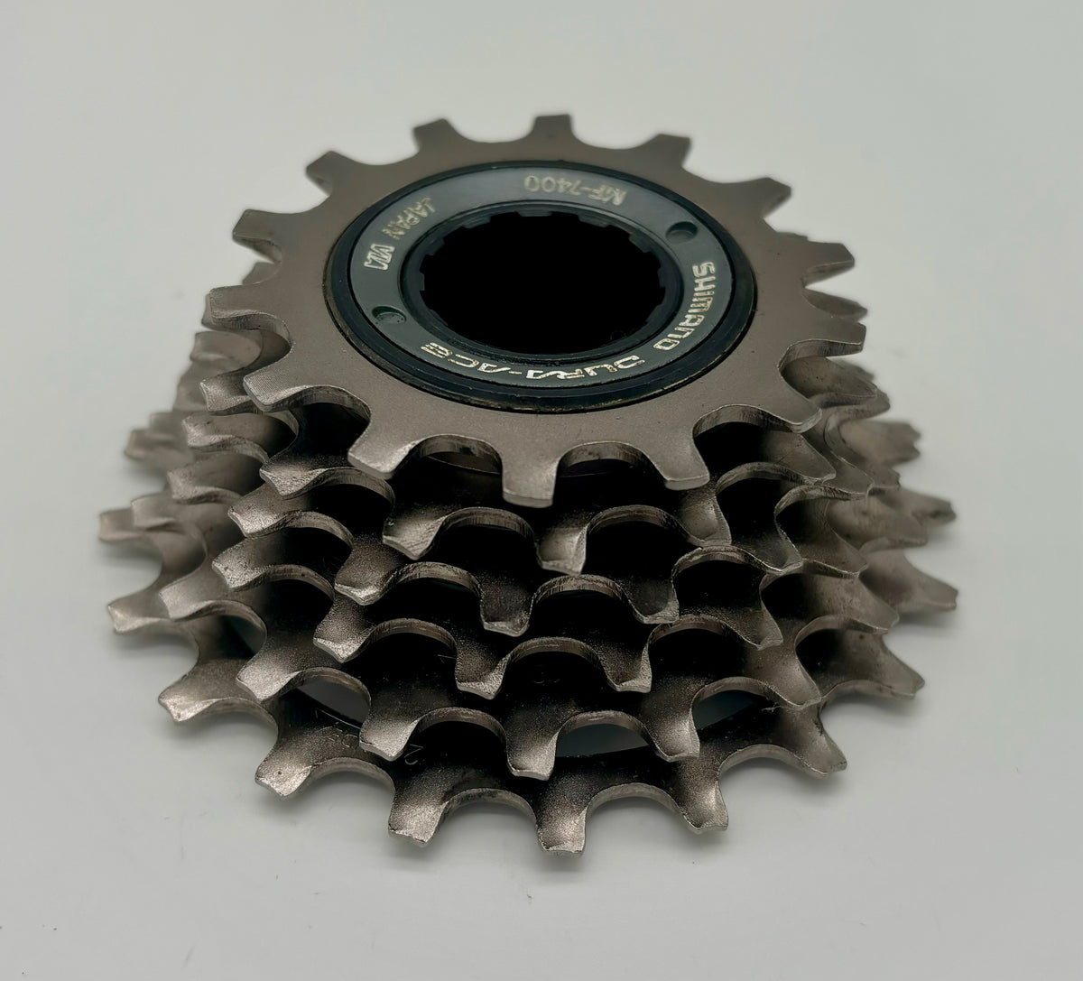 Pignon Roue Libre Shimano Dura Ace MF-7400 7 Vitesses – 12T – NOS (New Old Stock) – Japon