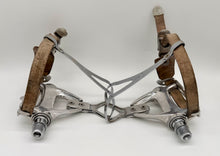 Load image into Gallery viewer, Campagnolo Chorus pedals with Campagnolo cage and straps
