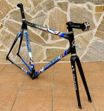 Load image into Gallery viewer, 56cm - 57cm Colnago C40 B-Stay Carbon Frameset
