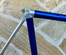 Load image into Gallery viewer, 57cm Vitus 979 Dural Frameset - Mavic bb, Stronglight hs
