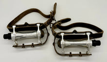 Load image into Gallery viewer, Mavic 640 SSC Pedals with Alfredo Binda Straps
