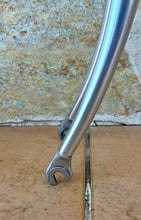 Load image into Gallery viewer, 57cm Vitus 979 Dural Frameset - Mavic bb, Stronglight hs
