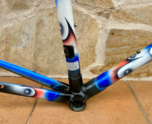 Load image into Gallery viewer, 56cm - 57cm Colnago C40 B-Stay Carbon Frameset
