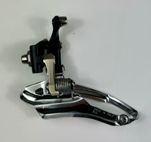 Load image into Gallery viewer, Campagnolo Race Triple Front Derailleur 10s
