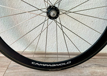 Load image into Gallery viewer, Campagnolo Pista Wheelset For Tubular
