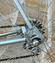 Load image into Gallery viewer, Viner New Design Road Race Bike 1980s

