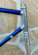 Load image into Gallery viewer, 57cm Vitus 979 Dural Frameset - Mavic bb, Stronglight hs
