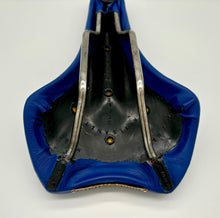 Load image into Gallery viewer, Boschetti pantographed Giorgio Siligardi Saddle - Blue
