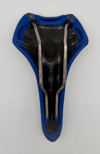 Load image into Gallery viewer, Boschetti pantographed Giorgio Siligardi Saddle - Blue
