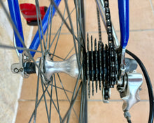 Load image into Gallery viewer, 55cm Battaglin Vintage Road Race Bike
