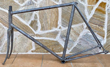 Load image into Gallery viewer, NOS 60,5cm Cicli Boschetti Vintage Steel Road Bike Frame - 1970s
