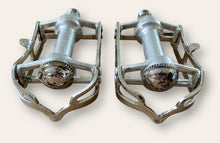 Load image into Gallery viewer, Campagnolo Record Strada Pedals
