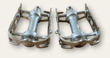 Load image into Gallery viewer, Campagnolo Record Strada Pedals
