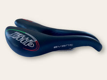 Load image into Gallery viewer, Selle SMP Avant Saddle Black
