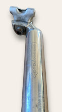 Load image into Gallery viewer, Campagnolo Record SP-10RE Pista Seatpost
